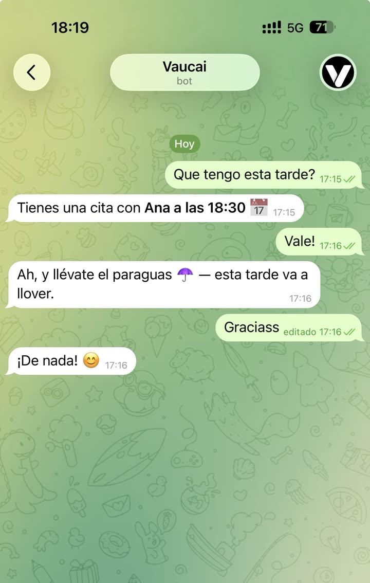 Conversación con el asistente Vaucai en Telegram